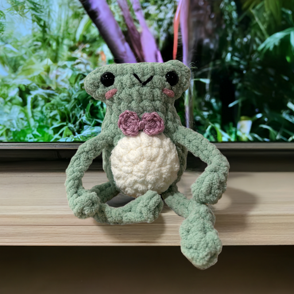 Light Green Crochet Leggings Frog with Bow Tie