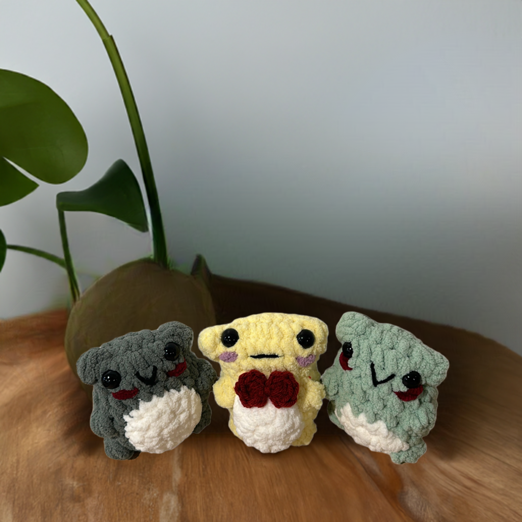 Crochet Cute light Green Frog